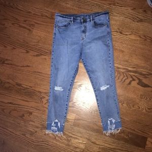 UO BDG Distressed Frayed Bottom Jegging